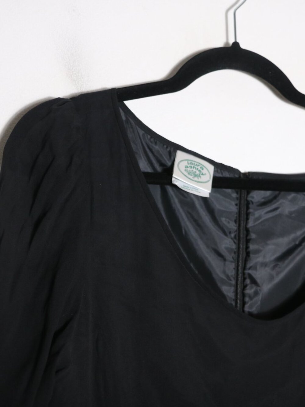 Laura‎ Ashley Vintage 100% Silk Flutter Swing Dress 12 Black Sheer Whimsy Witchy - Picture 2 of 6